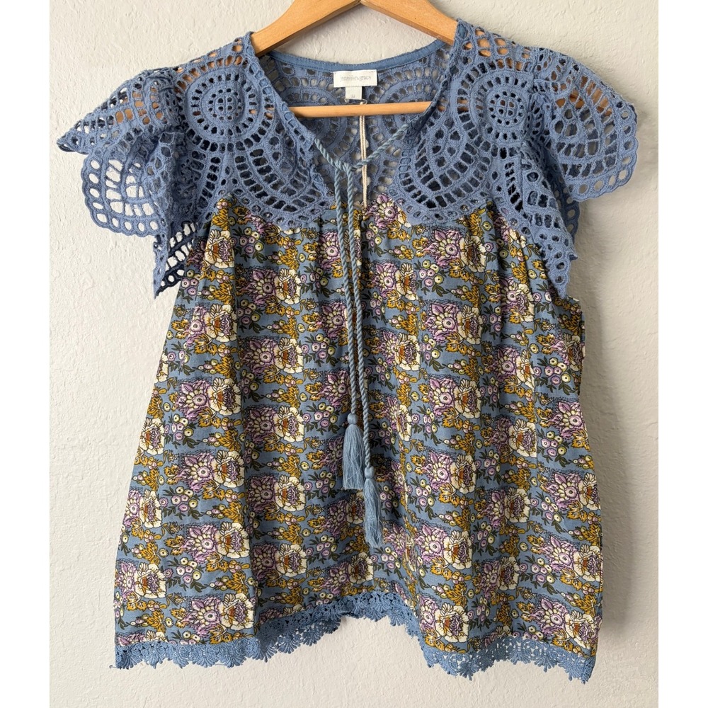 Jennifer Grace Women Floral Crochet Lace Trim Tassel Tie Boho Top Size M Eyelet